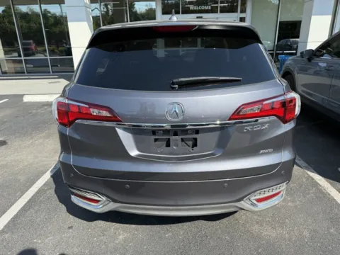 More photos of 2018 Acura RDX w/Advance Pkg at Jay Wolfe Honda, MO