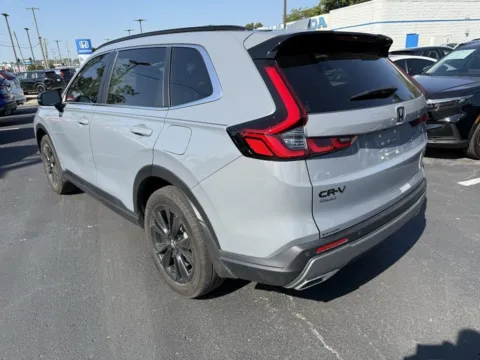 More photos of 2023 Honda CR-V Hybrid Sport Touring at Jay Wolfe Honda, MO