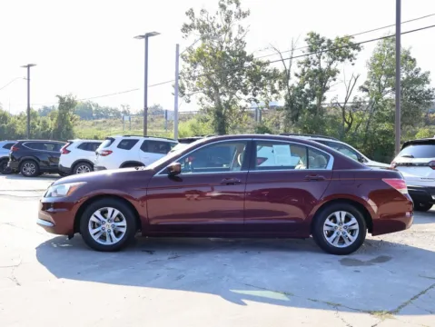 More photos of 2011 Honda Accord Sdn LX-P at Jay Wolfe Honda, MO