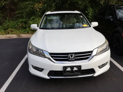 Photos of 2013 Honda Accord Sdn EX-L for sale in Kansas City, MO at Jay Wolfe Honda