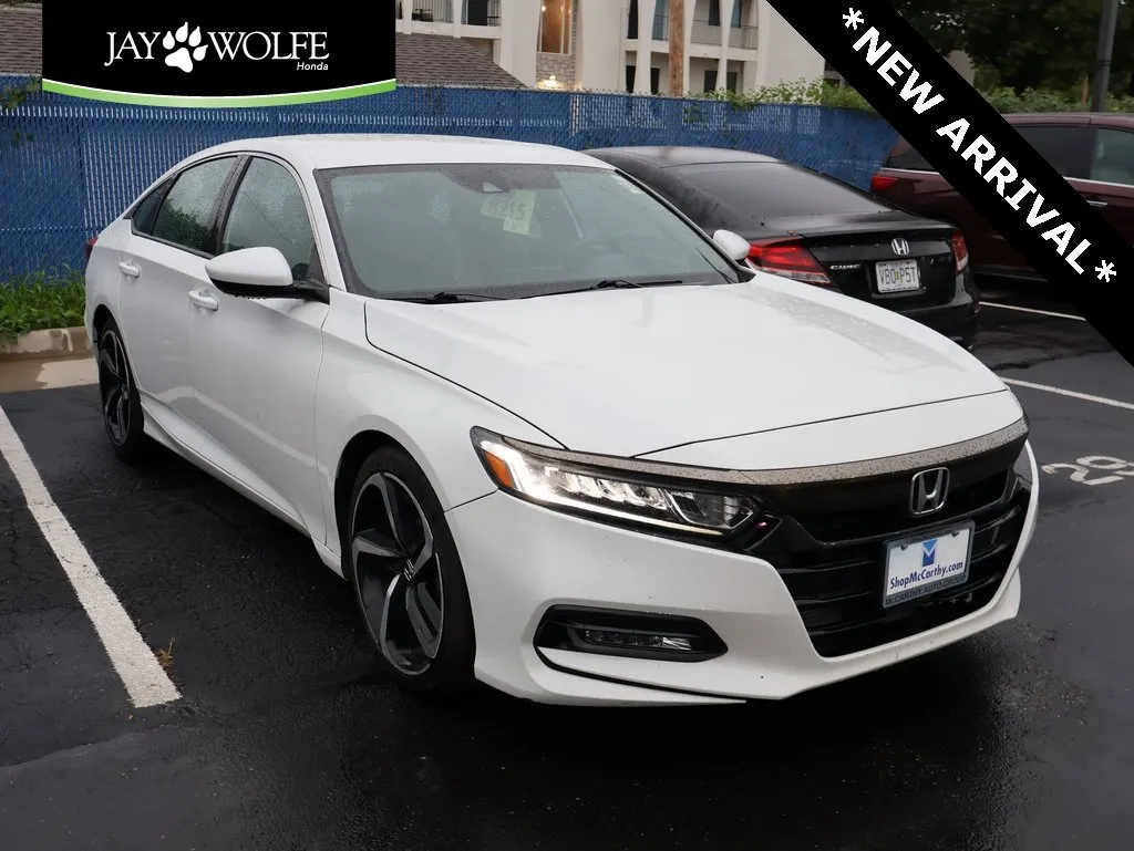 White 2018 Honda Accord Sedan Sport 1.5T for sale in Kansas City, MO