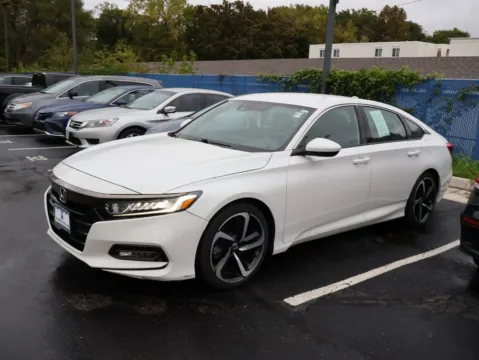 More photos of 2018 Honda Accord Sedan Sport 1.5T at Jay Wolfe Honda, MO