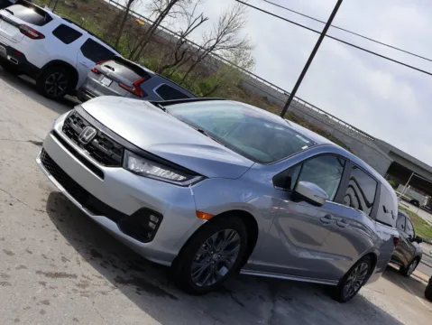 Another view of 2025 Honda Odyssey Touring for sale in Kansas City, MO at Jay Wolfe Honda