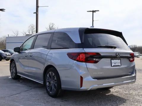 More photos of 2025 Honda Odyssey Touring at Jay Wolfe Honda, MO