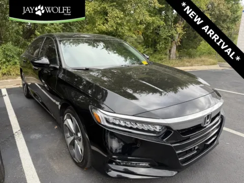 Black 2019 Honda Accord Sedan Touring 2.0T for sale in Kansas City, MO