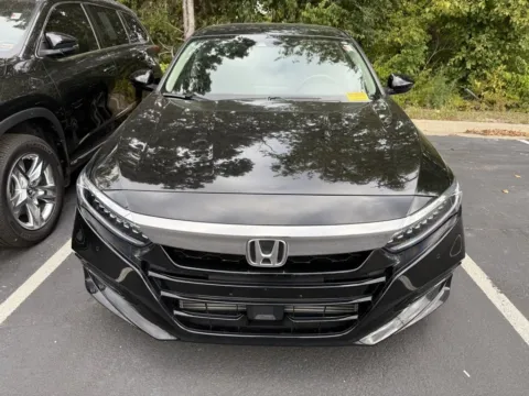 Photos of 2019 Honda Accord Sedan Touring 2.0T for sale in Kansas City, MO at Jay Wolfe Honda