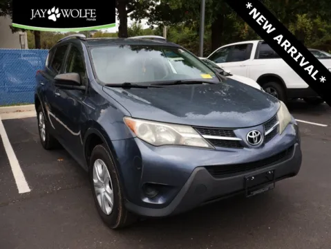 Silver 2014 Toyota RAV4 LE for sale in Kansas City, MO