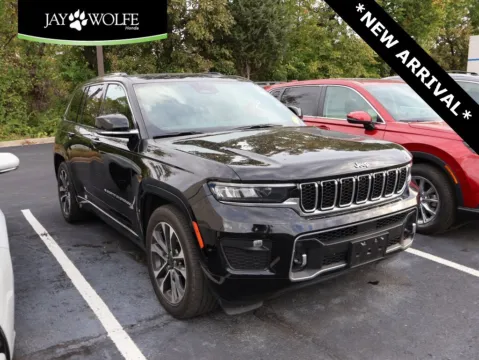 Black 2022 Jeep Grand Cherokee Overland for sale in Kansas City, MO