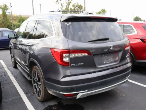 More photos of 2019 Honda Pilot Touring 7-Passenger at Jay Wolfe Honda, MO