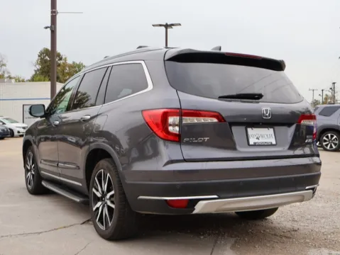 More photos of 2019 Honda Pilot Touring 7-Passenger at Jay Wolfe Honda, MO