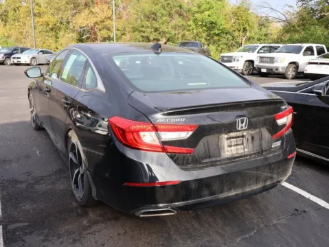 More photos of 2022 Honda Accord Sedan Sport SE at Jay Wolfe Honda, MO