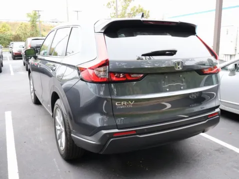 More photos of 2024 Honda CR-V EX-L at Jay Wolfe Honda, MO