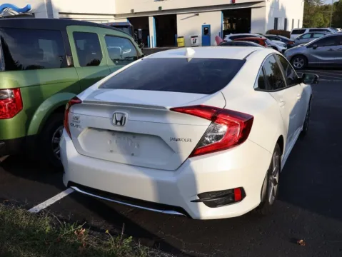 More photos of 2019 Honda Civic Sedan EX at Jay Wolfe Honda, MO