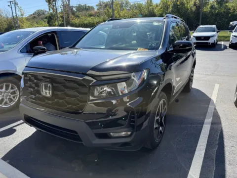 Another view of 2023 Honda Passport Elite for sale in Kansas City, MO at Jay Wolfe Honda