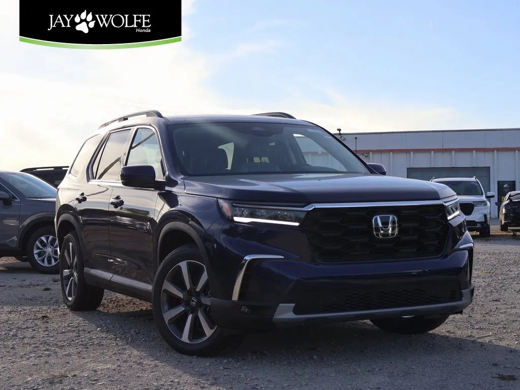 Black 2025 Honda Pilot Touring for sale in Kansas City, MO