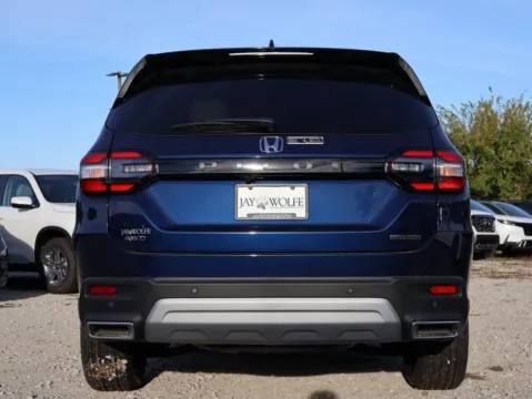 More photos of 2025 Honda Pilot Touring at Jay Wolfe Honda, MO