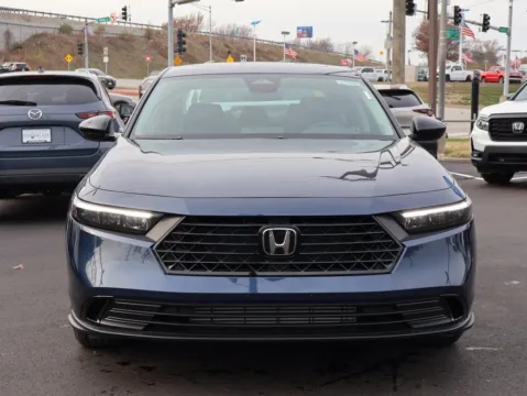 Photos of 2025 Honda Accord Sedan SE for sale in Kansas City, MO at Jay Wolfe Honda