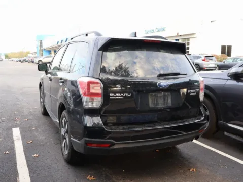 More photos of 2017 Subaru Forester Premium at Jay Wolfe Honda, MO