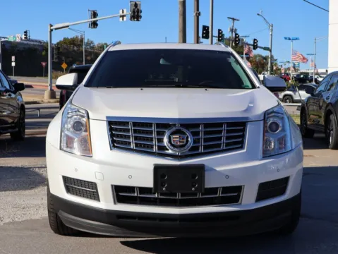 Photos of 2016 Cadillac SRX Luxury Collection for sale in Kansas City, MO at Jay Wolfe Honda