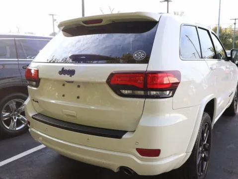 More photos of 2018 Jeep Grand Cherokee Altitude at Jay Wolfe Honda, MO