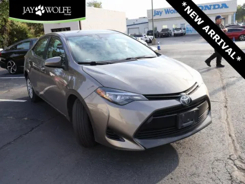 Gray 2017 Toyota Corolla LE for sale in Kansas City, MO