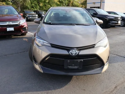 Photos of 2017 Toyota Corolla LE for sale in Kansas City, MO at Jay Wolfe Honda