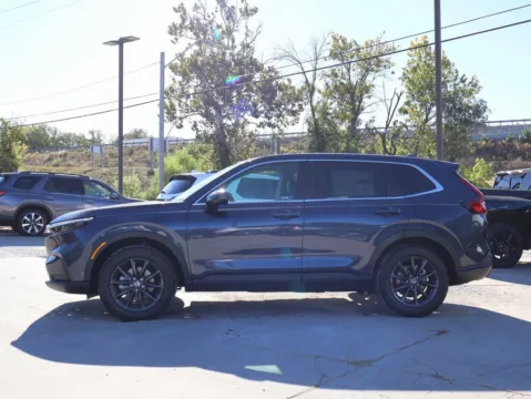 More photos of 2026 Honda CR-V EX-L at Jay Wolfe Honda, MO