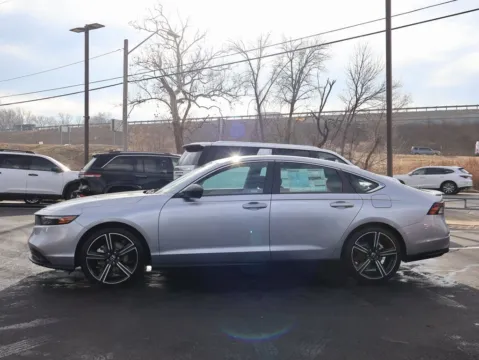 More photos of 2025 Honda Accord Hybrid Sport at Jay Wolfe Honda, MO