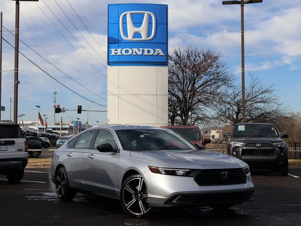 2025 Honda Accord Hybrid Sport