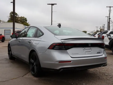 More photos of 2025 Honda Accord Hybrid Sport-L at Jay Wolfe Honda, MO