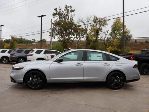 More photos of 2025 Honda Accord Hybrid Sport-L at Jay Wolfe Honda, MO