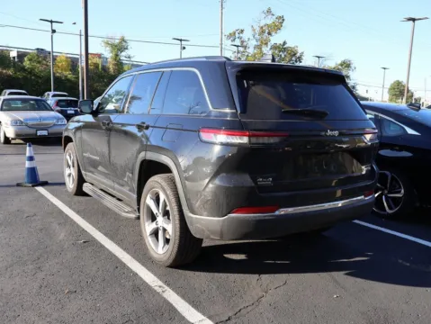 More photos of 2023 Jeep Grand Cherokee Limited at Jay Wolfe Honda, MO