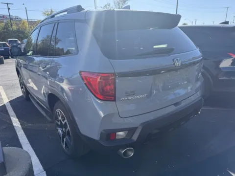 More photos of 2023 Honda Passport Elite at Jay Wolfe Honda, MO