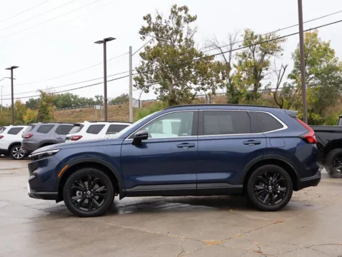 More photos of 2025 Honda CR-V Hybrid Sport Touring at Jay Wolfe Honda, MO