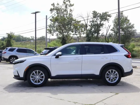 Photos of 2026 Honda CR-V EX for sale in Kansas City, MO at Jay Wolfe Honda