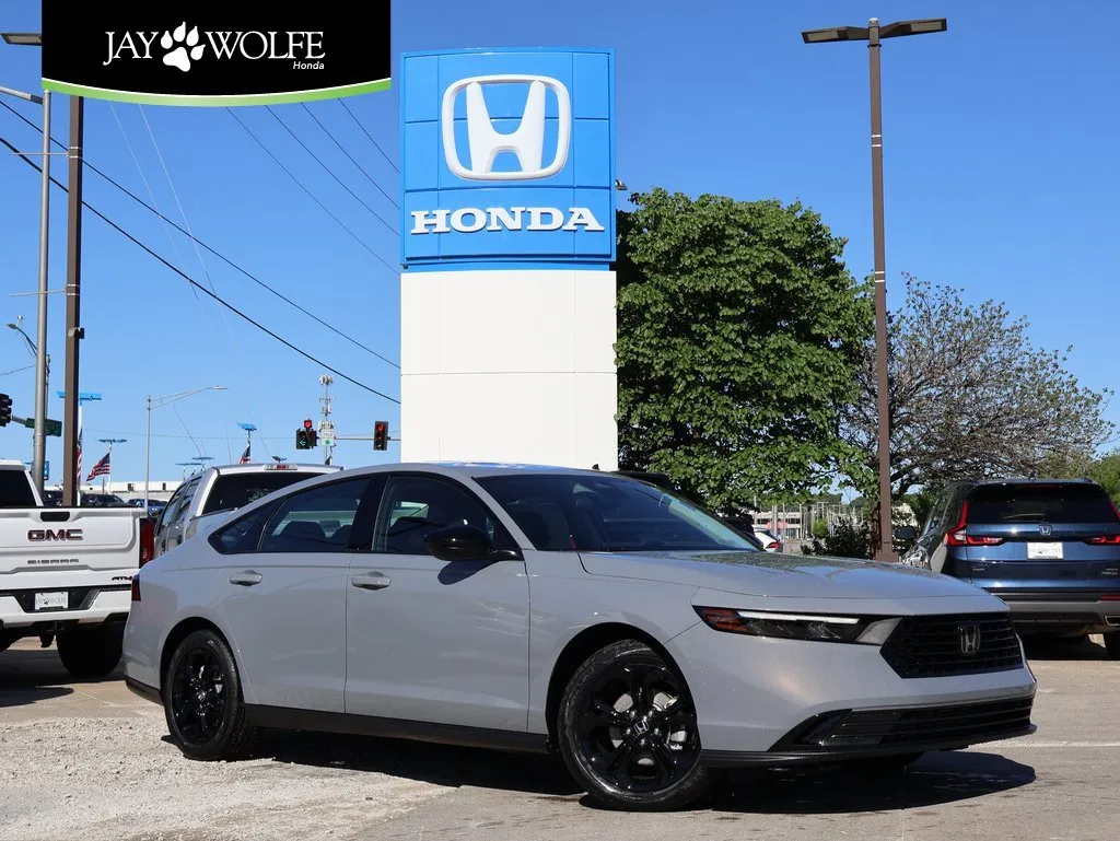 Gray 2025 Honda Accord Sedan SE for sale in Kansas City, MO