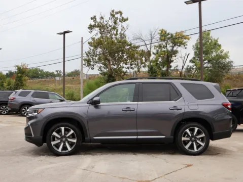 Another view of 2025 Honda Pilot Elite for sale in Kansas City, MO at Jay Wolfe Honda
