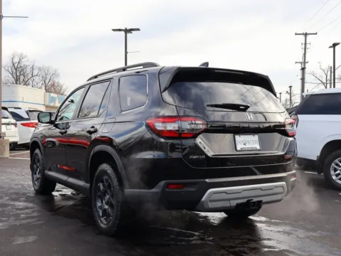 More photos of 2025 Honda Pilot TrailSport at Jay Wolfe Honda, MO
