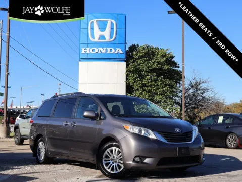 Gray 2011 Toyota Sienna Ltd for sale in Kansas City, MO