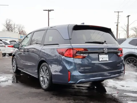 More photos of 2026 Honda Odyssey Touring at Jay Wolfe Honda, MO