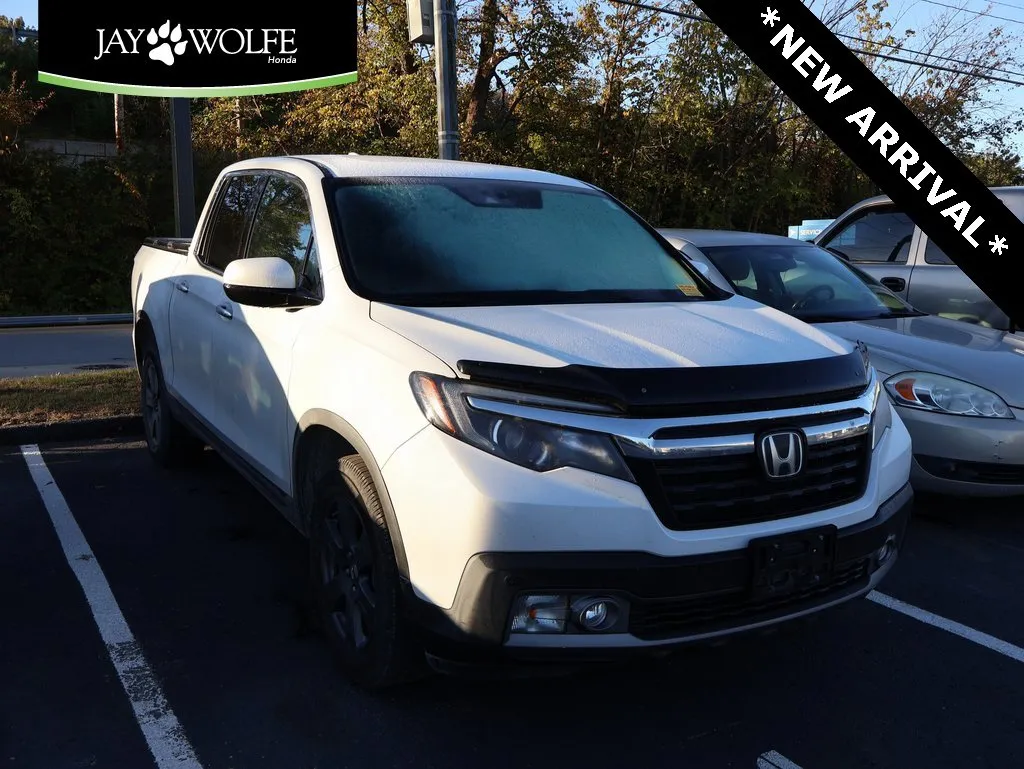 Used 2020 Honda Ridgeline RTL-E with VIN 5FPYK3F70LB012357 for sale in Kansas City