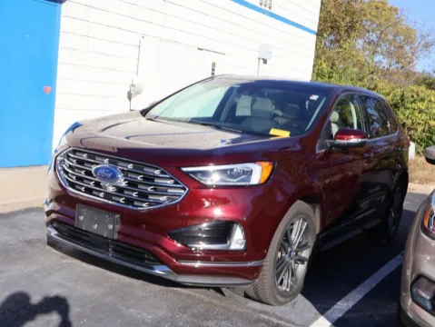 More photos of 2019 Ford Edge Titanium at Jay Wolfe Honda, MO