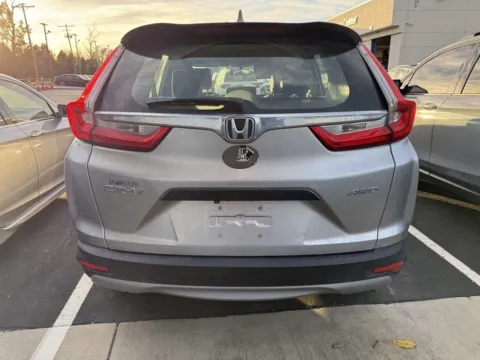More photos of 2018 Honda CR-V LX at Jay Wolfe Honda, MO