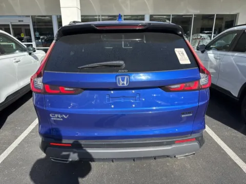 More photos of 2023 Honda CR-V Hybrid Sport Touring at Jay Wolfe Honda, MO