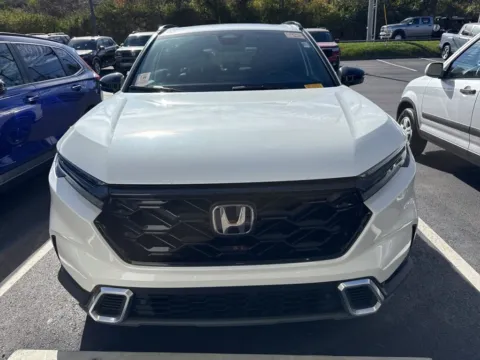 Photos of 2023 Honda CR-V Hybrid Sport Touring for sale in Kansas City, MO at Jay Wolfe Honda