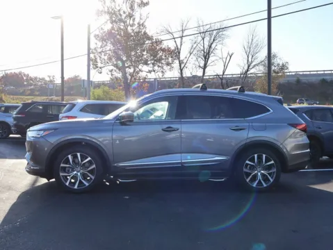 More photos of 2024 Acura MDX w/Technology Package at Jay Wolfe Honda, MO