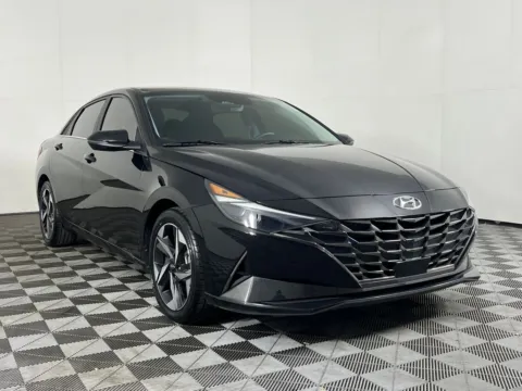 Black 2022 Hyundai Elantra SEL for sale in Longview, WA