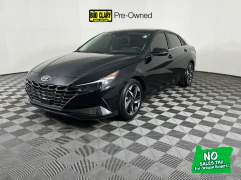 Black 2022 Hyundai Elantra SEL for sale in Longview, WA