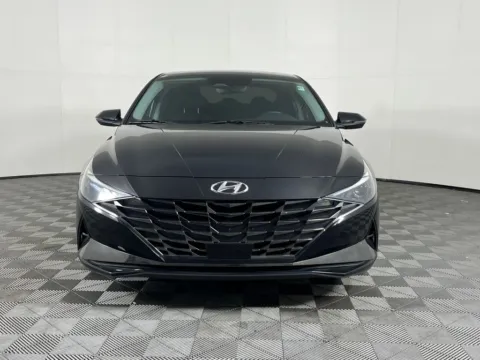 Photos of 2022 Hyundai Elantra SEL for sale in Longview, WA at Ford Longview