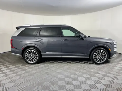 More photos of 2026 Hyundai Palisade Calligraphy at Ford Longview, WA